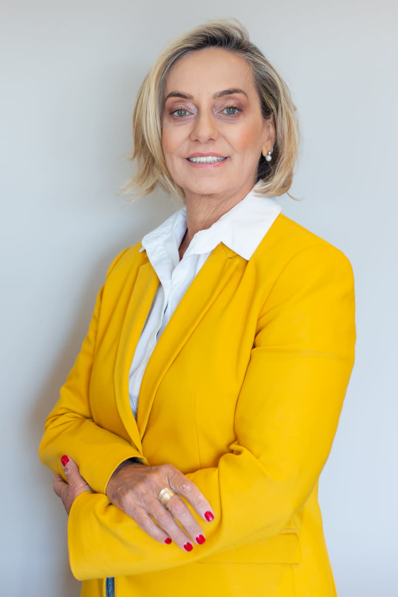 Cristina Mello, autora do guia